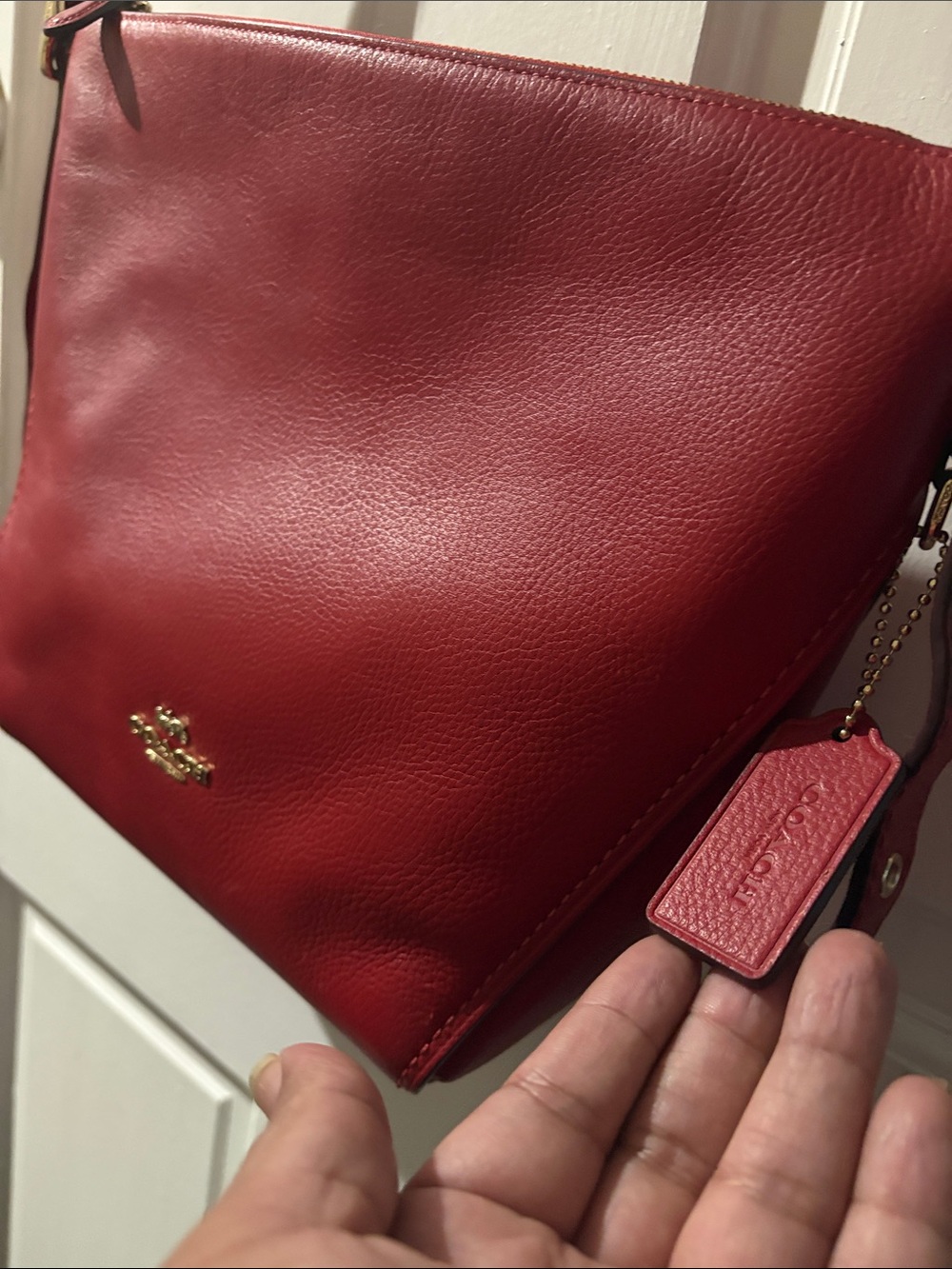 Coach jasper❤️‍🔥Red Pebble Leather Shoulder Bag/ dufflette - Picture 4 of 12